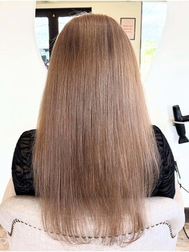 リゼット(Risette) ハイトーンカラー×レイヤーカット