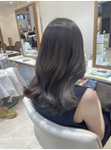 9トーンオリーブグレージュ