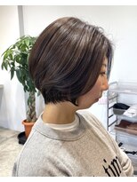 エリマ 横浜西口(elima)&nbsp;横浜西口大人丸みショートボブ顔まわりカット透明感カラー