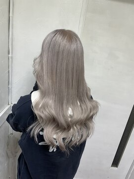 グレージュ×シールエクステ／池袋/ダブルカラー／ハイトーン