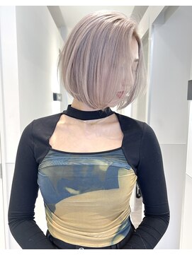 リノ(RLINO) 【名古屋/栄】ボブカット/ブリーチ/ホワイトブロンド