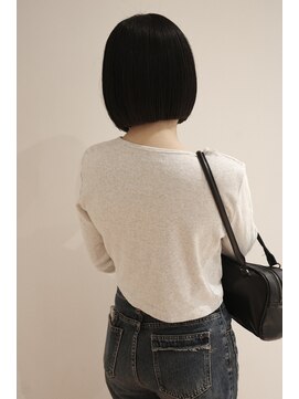 チザン(TIZAN) 切りっぱなしボブ×ダークトーン