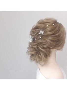 ヘアセットサロン ルミナ(LUMINA) ゆるツイスト編みアップ【通常ヘアセット2400円】名古屋錦