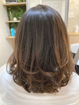 トゥーリ 二日市店(tuuli) ナチュラルストレート　縮毛矯正　髪質改善