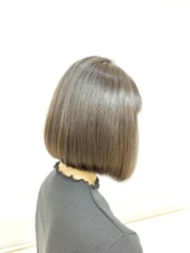 クオリス 赤塚店(QUALIS) 大人可愛いボブ/ワンレン/暗髪/ツヤ髪/ワンカール/ダークカラー