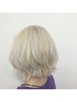 スリジエ(Cerisier) シルバーボブ  [cerisier 新宿]