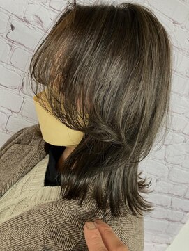 キーマン(KEYMAN) 韓国風！ハネ感！ミディアムレイヤー