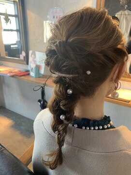 ヘアーデザイン ディードット ウル(D. ulu) パーティーセット/ポニーテールアレンジ