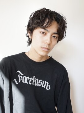 マイロ(mailo) スパイラルパーマ+ウルフセンターパート