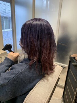 エレノア 池袋店(Eleanor) ブリーチ2回 カシスデザインカラー