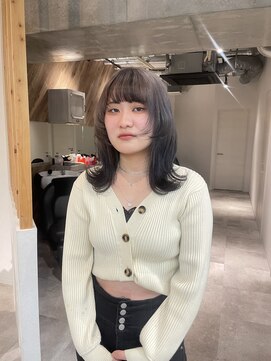 アイリー 名古屋(A/LEE) グレーージュ／顔周りカット