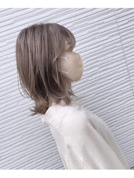 リン モアナバイヘッドライト 武蔵小杉2号店(lynn Moana by HEADLIGHT) Moana【武蔵小杉】#レイヤーボブ#アッシュベージュ#ハイライト