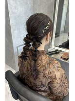 シーエスメイドバイシャチュー 栄店(CS made by SHACHU) ツイン編みおろし☆