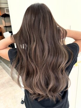 ジル ブラン 福岡(JIL BLAN) ハイライトカラー/ショートカット/レイヤーカット/福岡天神