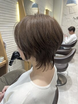 ヴァネッサ(VANESSA) 30代40代50代くびれショートウルフ