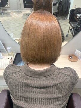 トワ 函館店(TOWA) 艶髪ボブ　ベージュ　ミルクティーベージュ