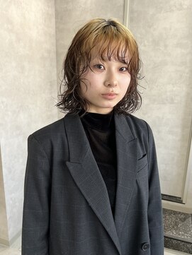 ネアー 新潟(NEER) レディース アプリコットオレンジ/ウェーブショート［新潟］