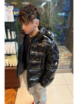 ファーレンピュアスウィート(fahren-pure-suite) Spain Carl × fade skin