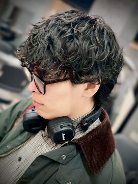 アノ(Ano.) 大分ニュアンスパーマセンターパートフェザーパーマ毛流れパーマ