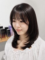 タイト(tyto)&nbsp;ミディアムレイヤー【tyto hair&eyelash】