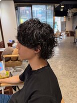 グラフィーサッポロ(Graphy sapporo) 10代 20代 シャドーパーマ ウルフ 無造作 メンズパーマ