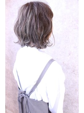 キャアリー(Caary) 福山市 Caary 3Ｄハイライトカラー無造作ボブ♪♪