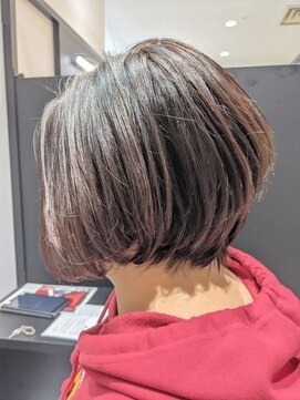 ジ エクト 心斎橋(The Ect) 前下がりショート×どんなくせ毛も×一発解決