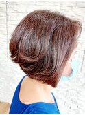 重みと丸さのある大人ボブ