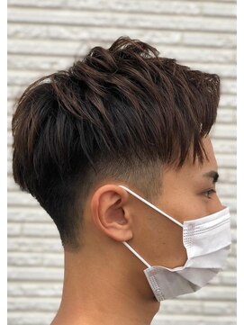 ビート(BEAT) 刈り上げツーブロックショート