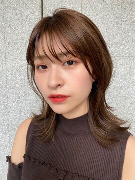 エマ ギンザ(EMMA GINZA) 大人可愛いくびれミディアム