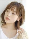 イヤリングカラー/くびれミディアム/外はねミディアム/前髪