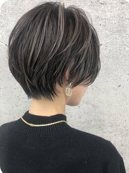 ルピナスの写真/カラーの種類が豊富なのでなりたいイメージに合わせてご提案◎しっかりカバーしながら、髪のお悩みを解消♪