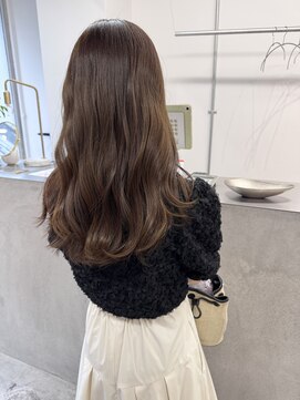 シアー(siar) オリーブカラー オリーブベージュ 波巻き 韓国 ブリーチ無し