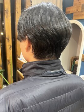 コス(COS) ビジネスヘア・刈り上げなし