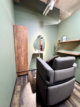 イム 博多 祇園(im)の写真/《祇園駅徒歩5分の髪質改善サロン》落ち着いた雰囲気で寛げるプライベートな個室空間☆