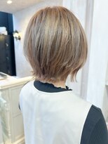 キャアリー(Caary)&nbsp;福山市美容室Caary似合わせカット立体感ハイライトレイヤーボブ