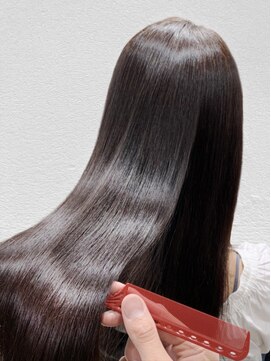 ナンバー デセオ 吉祥寺(N° deseo) 大人かわいいエギョモリ ミルクティーブラウン ひし形シルエット