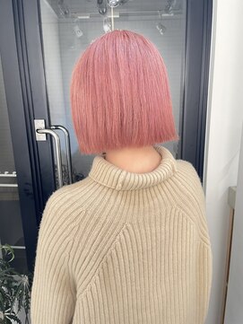 トレス(TRESS) ピンクカラー　ペールピンク　切りっぱなしボブ