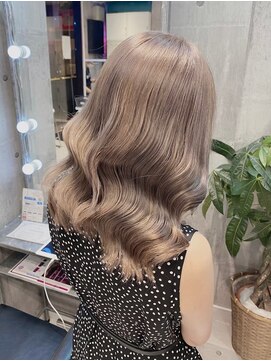 ワンズミラー 海老名店(ONE's MIRROR) ニュアンスカラー/ブリーチ/韓国/ダブルカラー[海老名駅]