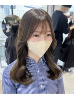 ティア(Tia.)&nbsp;(韓国風/くびれヘア/縮毛矯正/前髪/サイドバング/小顔)