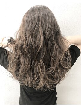 アオアクア バイ グルグル 小岩店(ao akua by GULGUL) レイヤーロング フォギーベージュLAハイライトカラー小岩