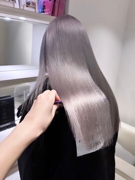 ベレーザ 渋谷(BELEZA) 6495ニュアンスカラーシルバーアッシュハイトーンカラー韓国ヘア
