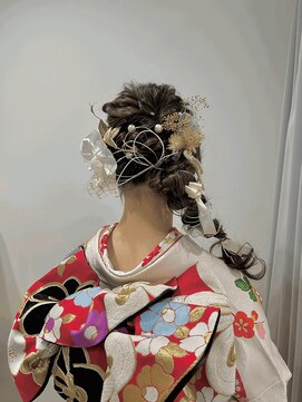 オリガミ トイロ(ORIGAMI TOIRO) 成人式・サイドあみおろし