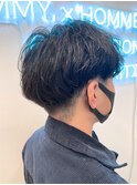 20代30代ツーブロック刈り上げ韓国風ナチュラルマッシュ黒髪
