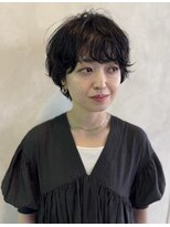 コム(COM) ニュアンスショートパーマ