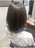 グレージュ×ミディアムボブ正木ゆかり