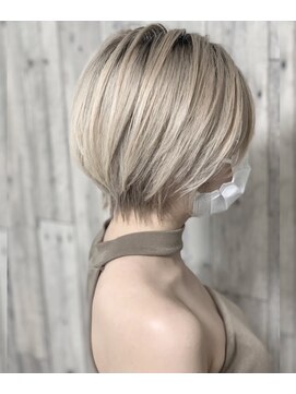 アイスアウト(iced out) ハンサムショート【赤羽】