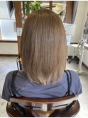 ミルクティーベージュ