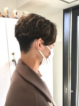 オーシャン(Ocean) ［OCEAN Hair&Life高田徹］刈り上げラフパーマ