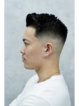 クロムトウキョウ ザ バーバー ネオン 新宿店(CHROM TOKYO the Barber ne/on) 新宿/メンズ/スキンフェード/シチサン